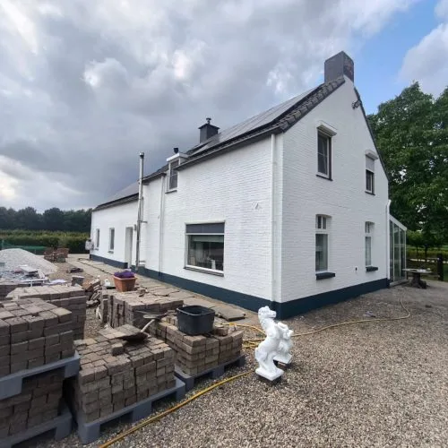 Gevel- en buitenschilderwerk van een complete vrijstaande woonboerderij